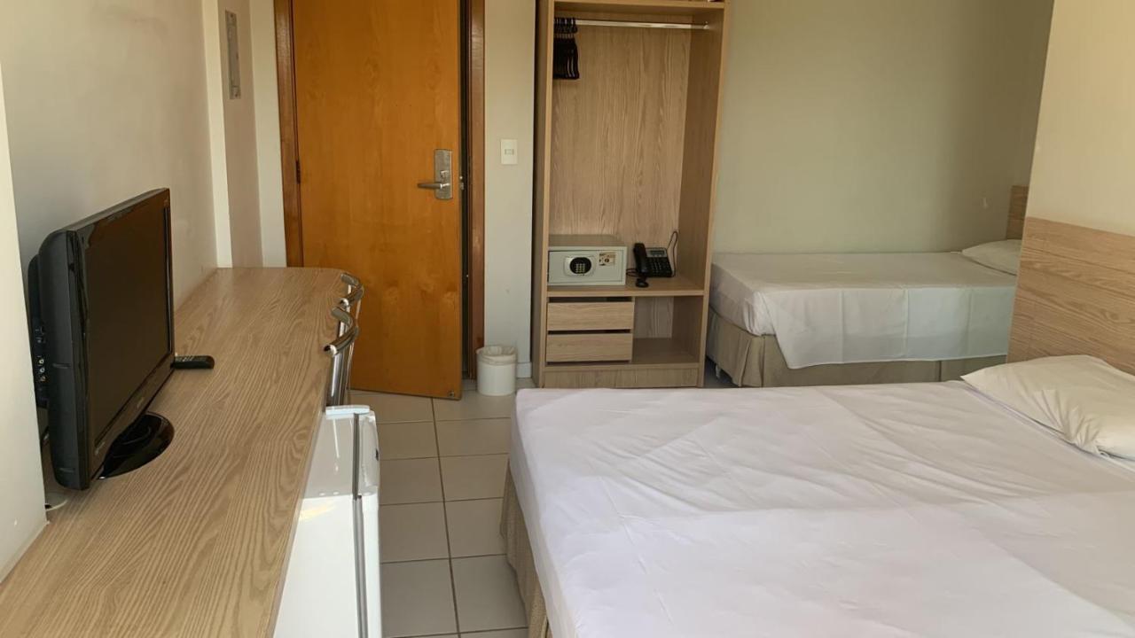 Golden Dolphin Express Caldas Novas Exterior foto